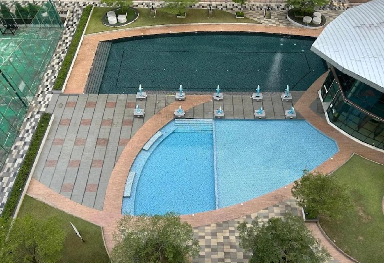 Beautiful Lake Front Homes At Mount Austin, Jb #20 Johor Bahru Apartment